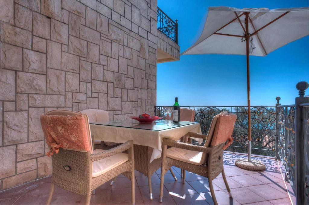 Apartments Vuksic Sveti Stefan Bilik gambar