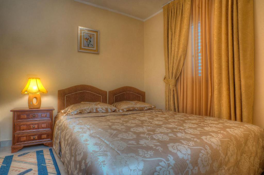 Apartments Vuksic Sveti Stefan Bilik gambar