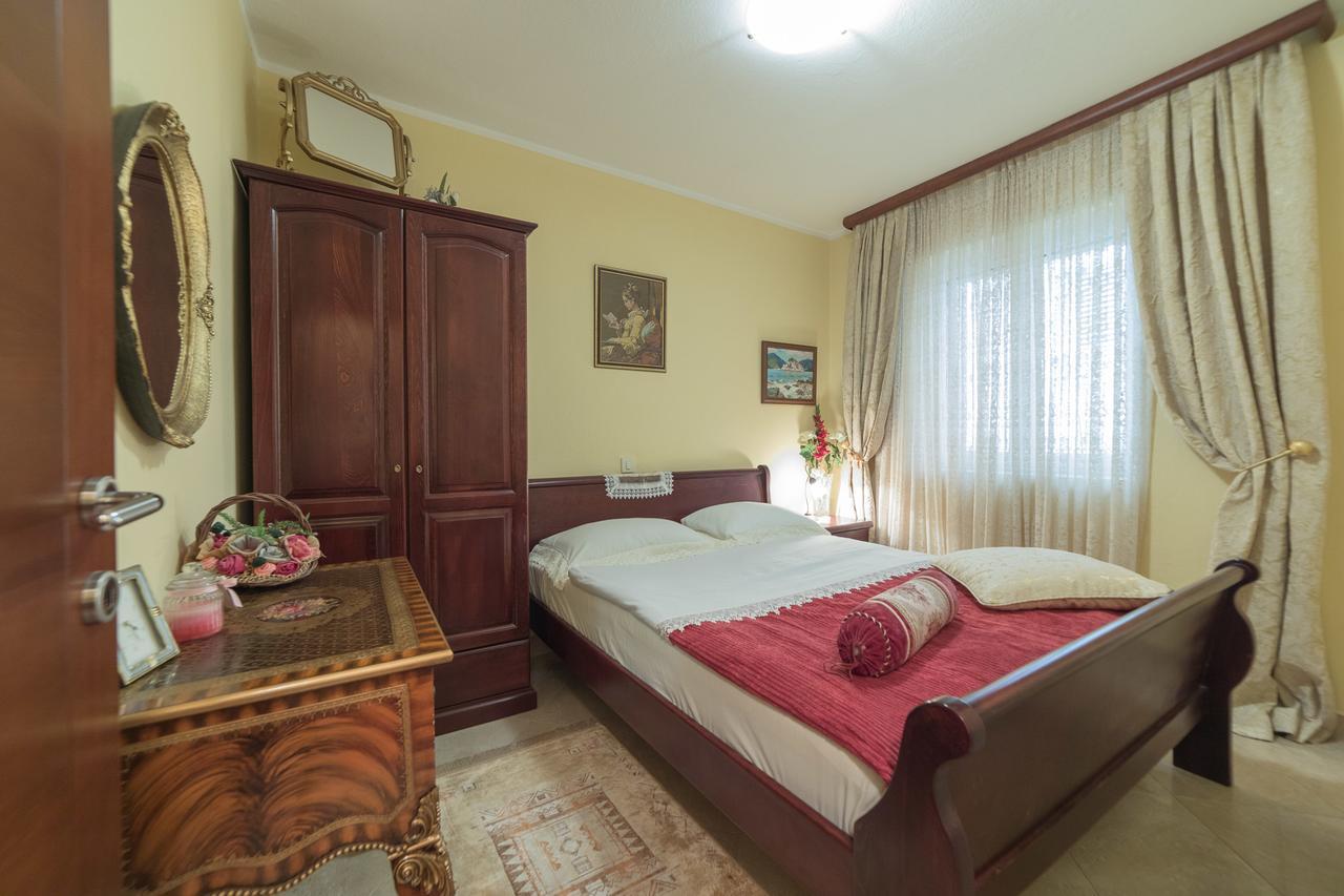 Apartments Vuksic Sveti Stefan Luaran gambar